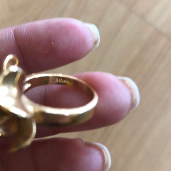 Ring - Picture 3 of 4